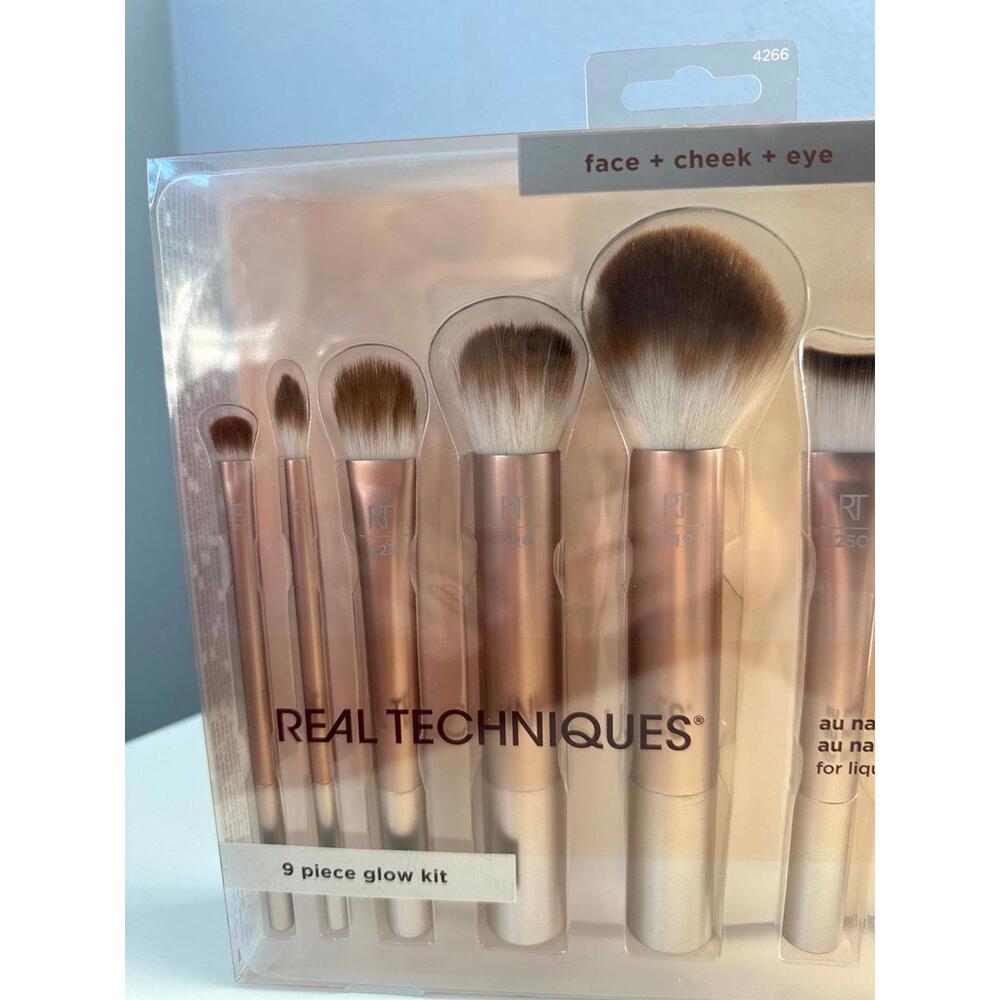 Real Techniques 9 piece glow kit makeup brush face+cheek+eye - Picture 4 of 4